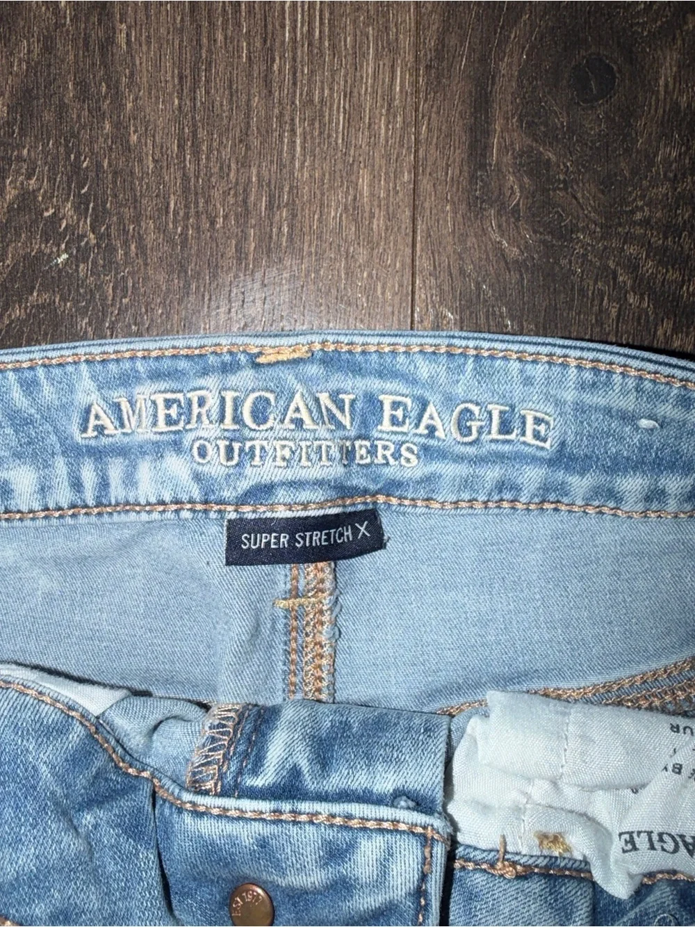 American Eagle Super Stretch X Distressed Skinny Jeans Size 6 Light Wash